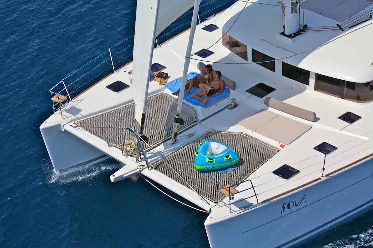 S/CAT Lagoon  620 Mykonos Yacht Charter, Mykonos Daily, Yacht Rentals